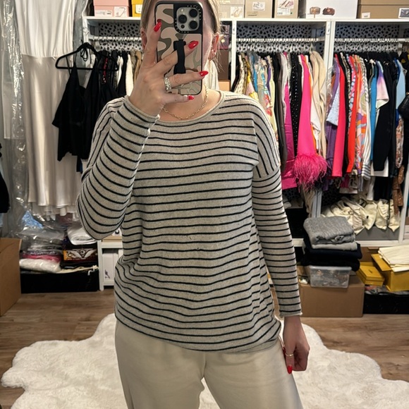 Vince Wool & Cashmere Striped Sweater - Picture 9 of 10